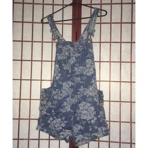 Forever 21 floral denim overalls!